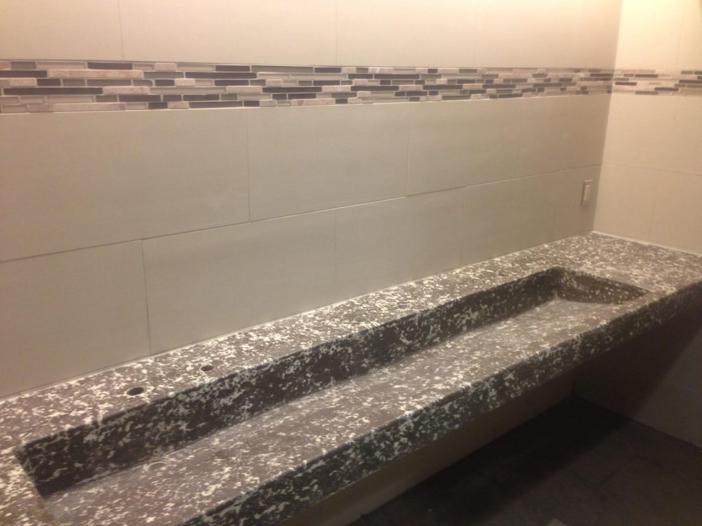 Marbled box through sink