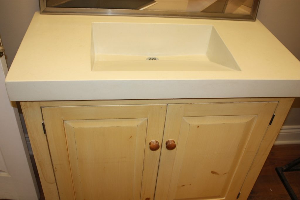 Light Cream Marbled Single Basin Ramp Sink